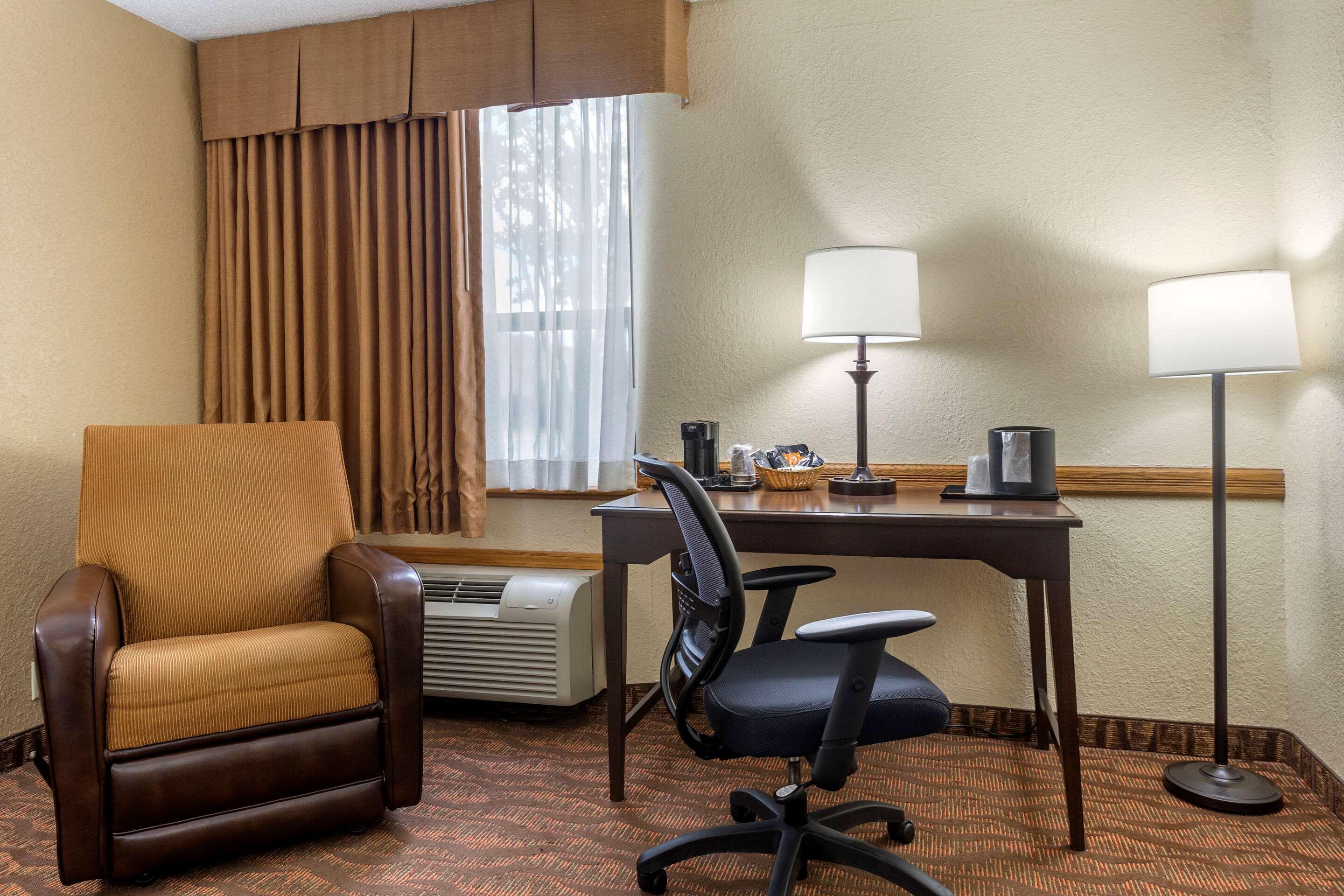 Comfort Inn At Thousand Hills Μπράνσον Εξωτερικό φωτογραφία