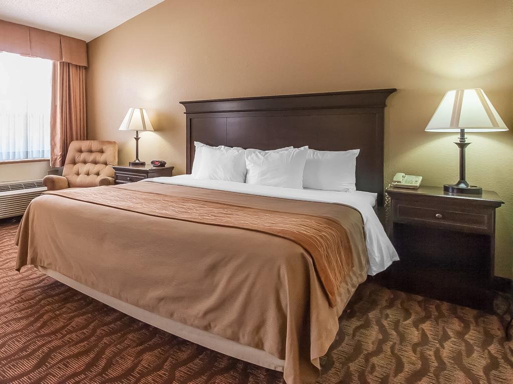 Comfort Inn At Thousand Hills Μπράνσον Εξωτερικό φωτογραφία