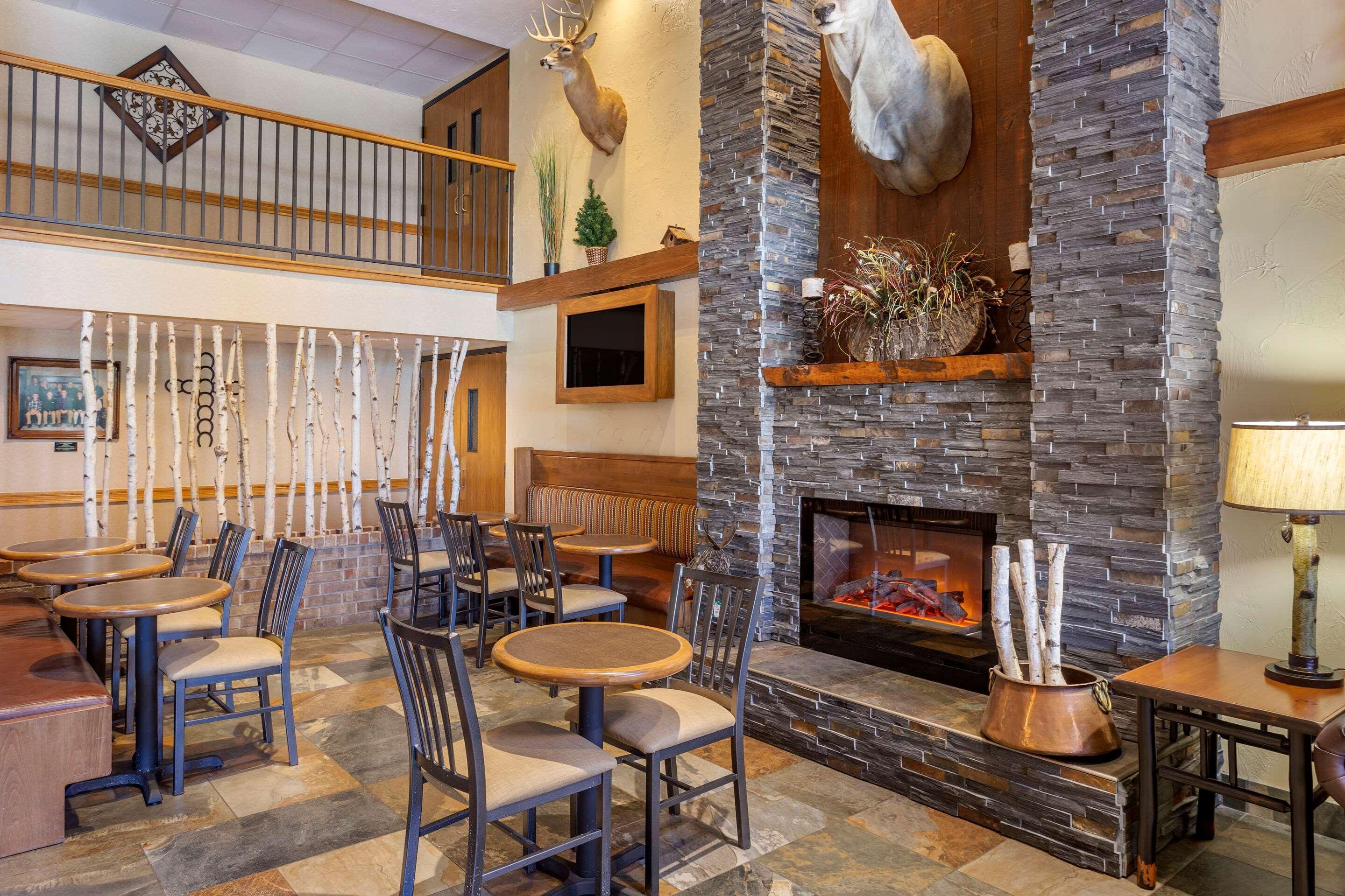 Comfort Inn At Thousand Hills Μπράνσον Εξωτερικό φωτογραφία