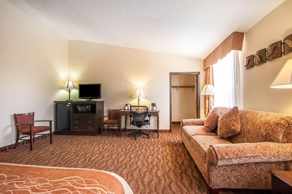 Comfort Inn At Thousand Hills Μπράνσον Εξωτερικό φωτογραφία