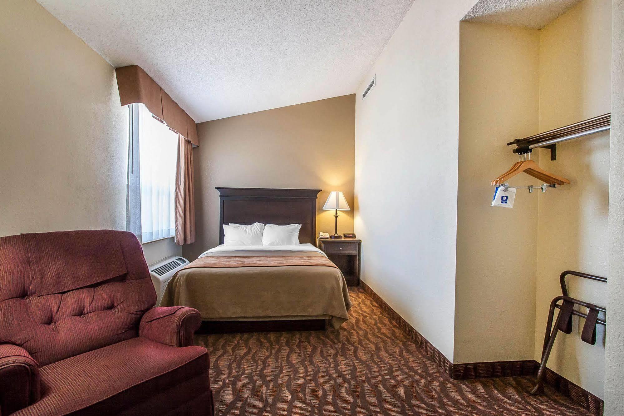 Comfort Inn At Thousand Hills Μπράνσον Εξωτερικό φωτογραφία